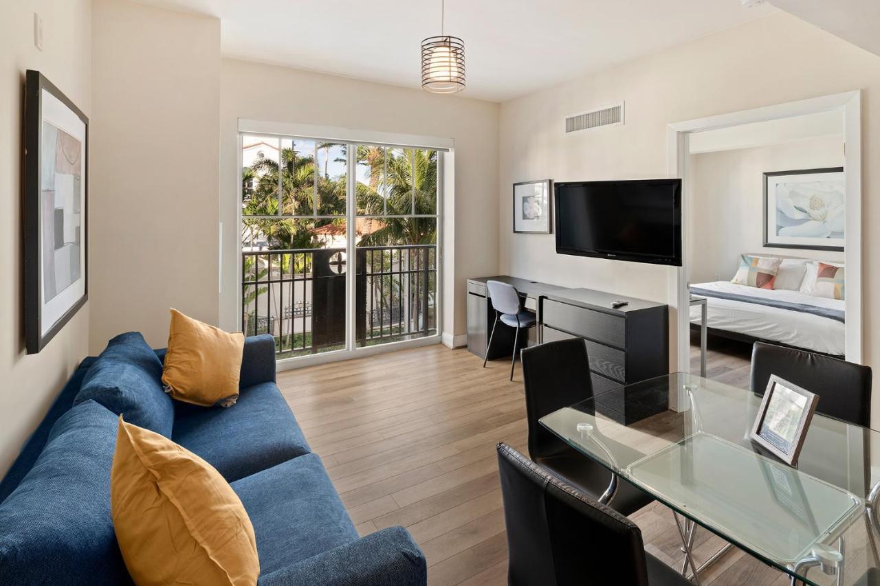 Ocean Drive Apartments With Rooftop Pool, South Beach, Miami マイアミビーチ エクステリア 写真