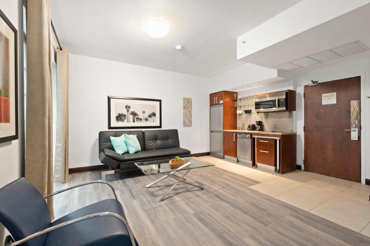 Ocean Drive Apartments With Rooftop Pool, South Beach, Miami マイアミビーチ エクステリア 写真