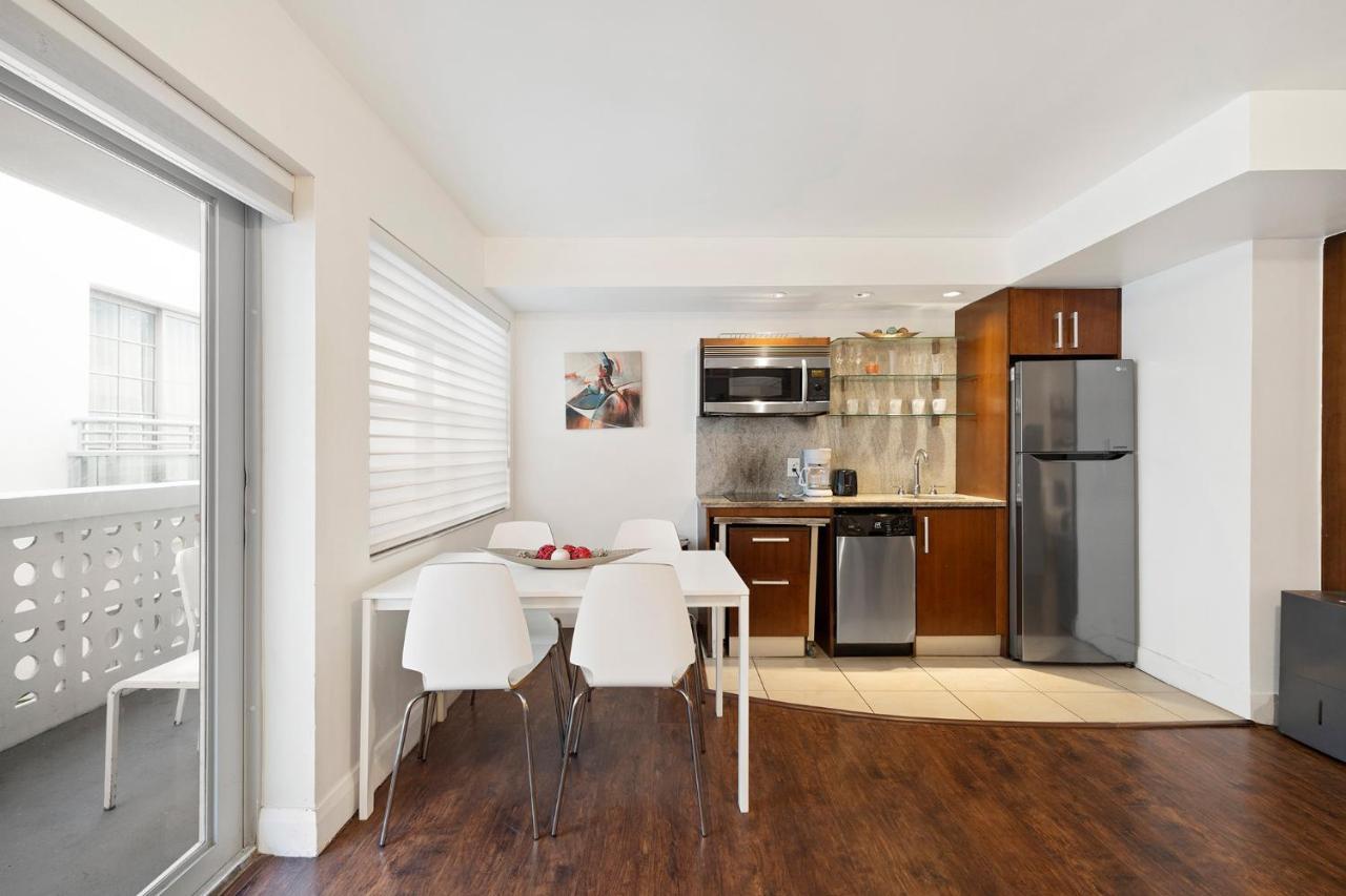 Ocean Drive Apartments With Rooftop Pool, South Beach, Miami マイアミビーチ エクステリア 写真