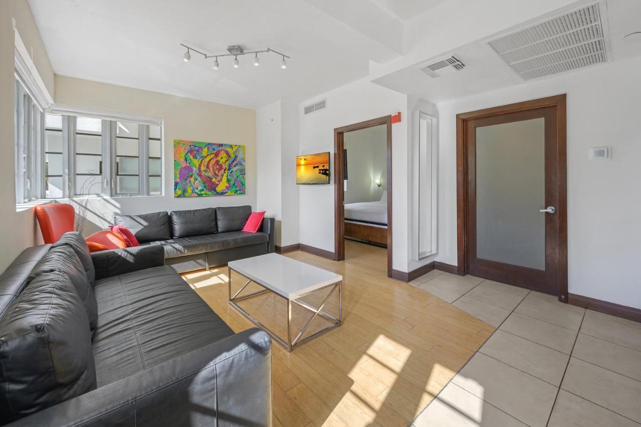Ocean Drive Apartments With Rooftop Pool, South Beach, Miami マイアミビーチ エクステリア 写真