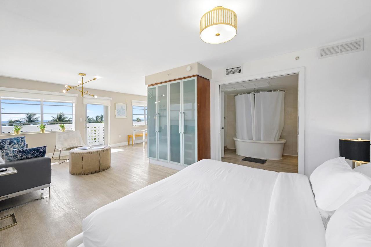 Ocean Drive Apartments With Rooftop Pool, South Beach, Miami マイアミビーチ エクステリア 写真