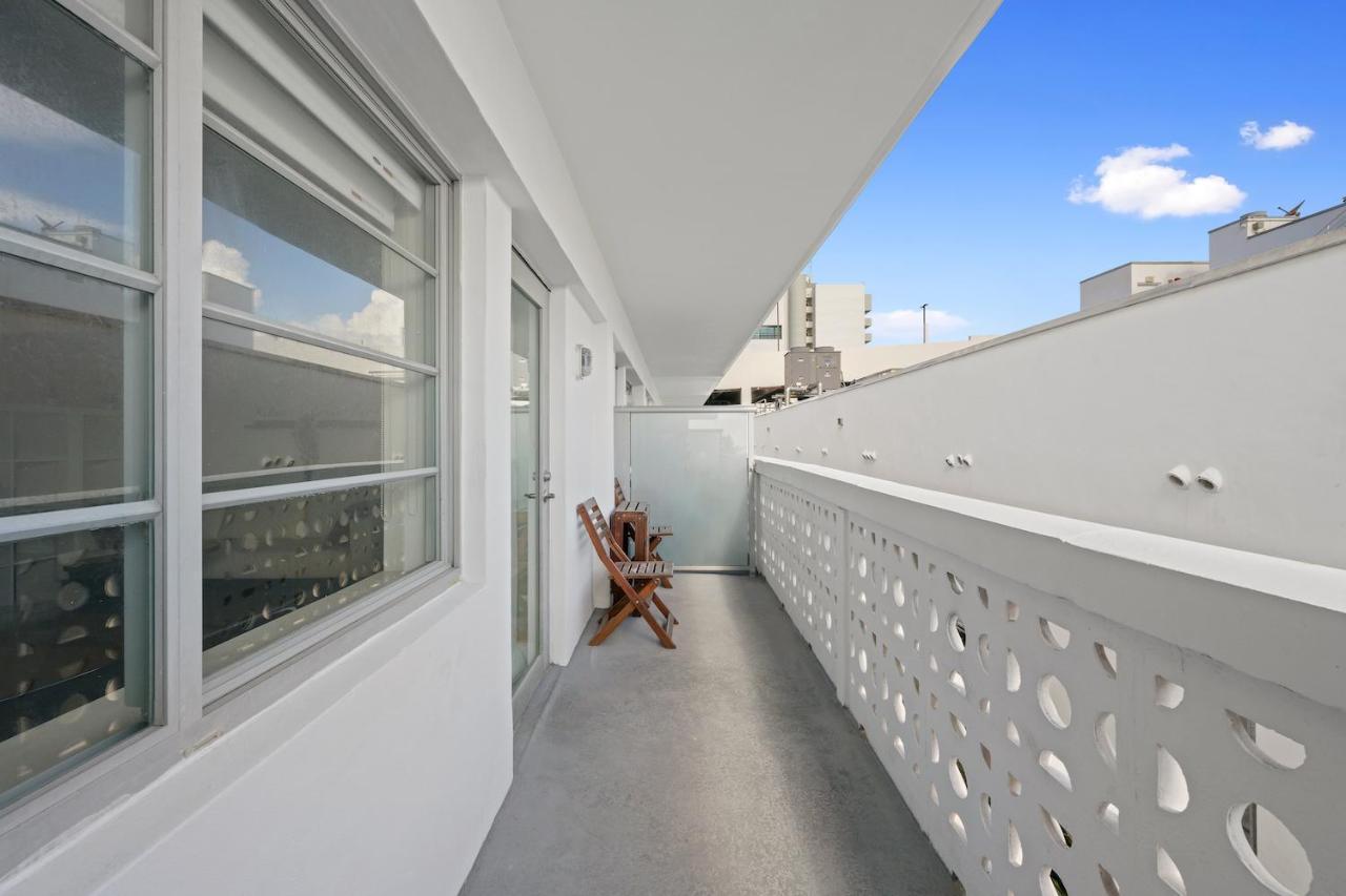 Ocean Drive Apartments With Rooftop Pool, South Beach, Miami マイアミビーチ エクステリア 写真