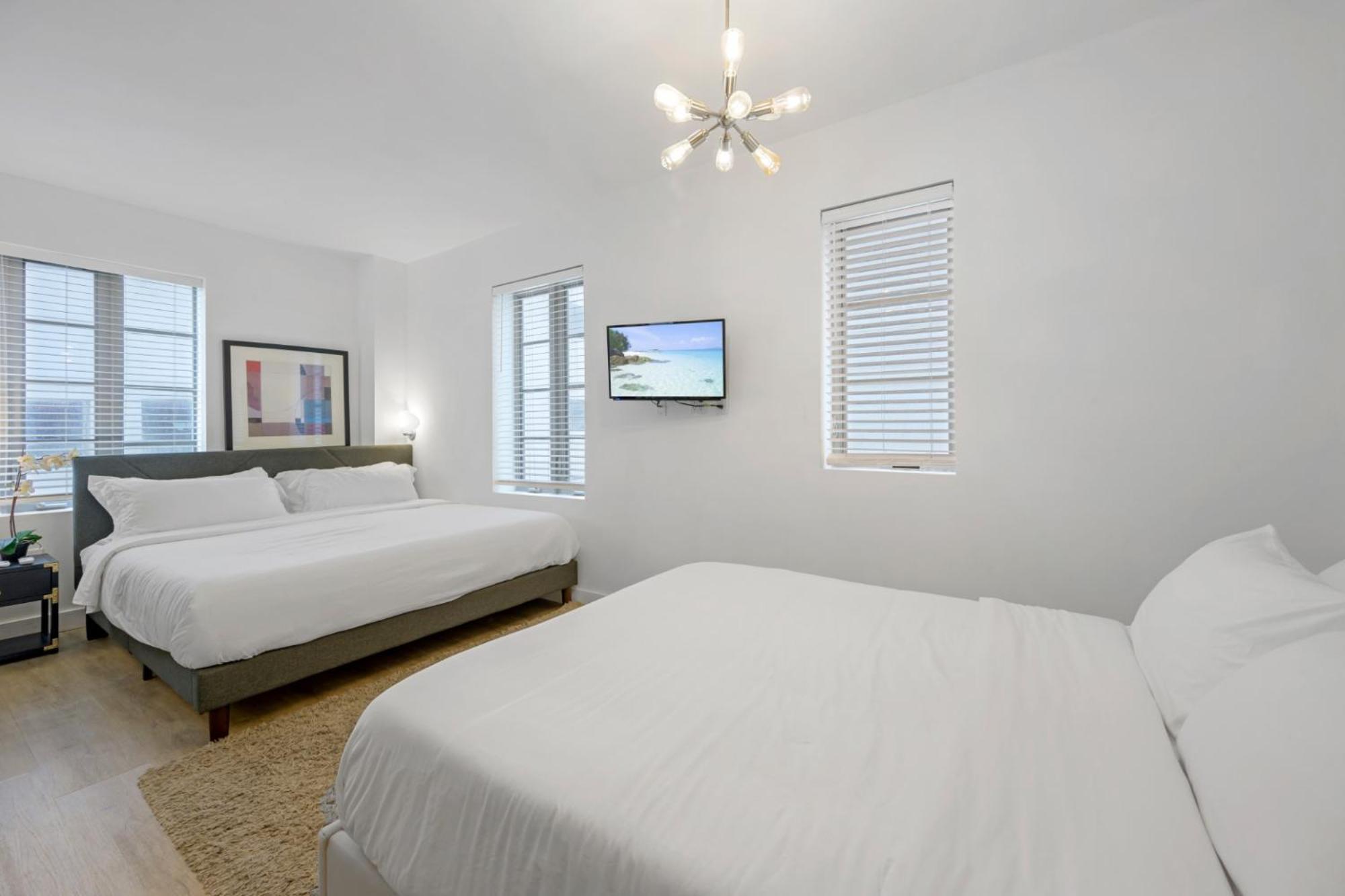 Ocean Drive Apartments With Rooftop Pool, South Beach, Miami マイアミビーチ エクステリア 写真