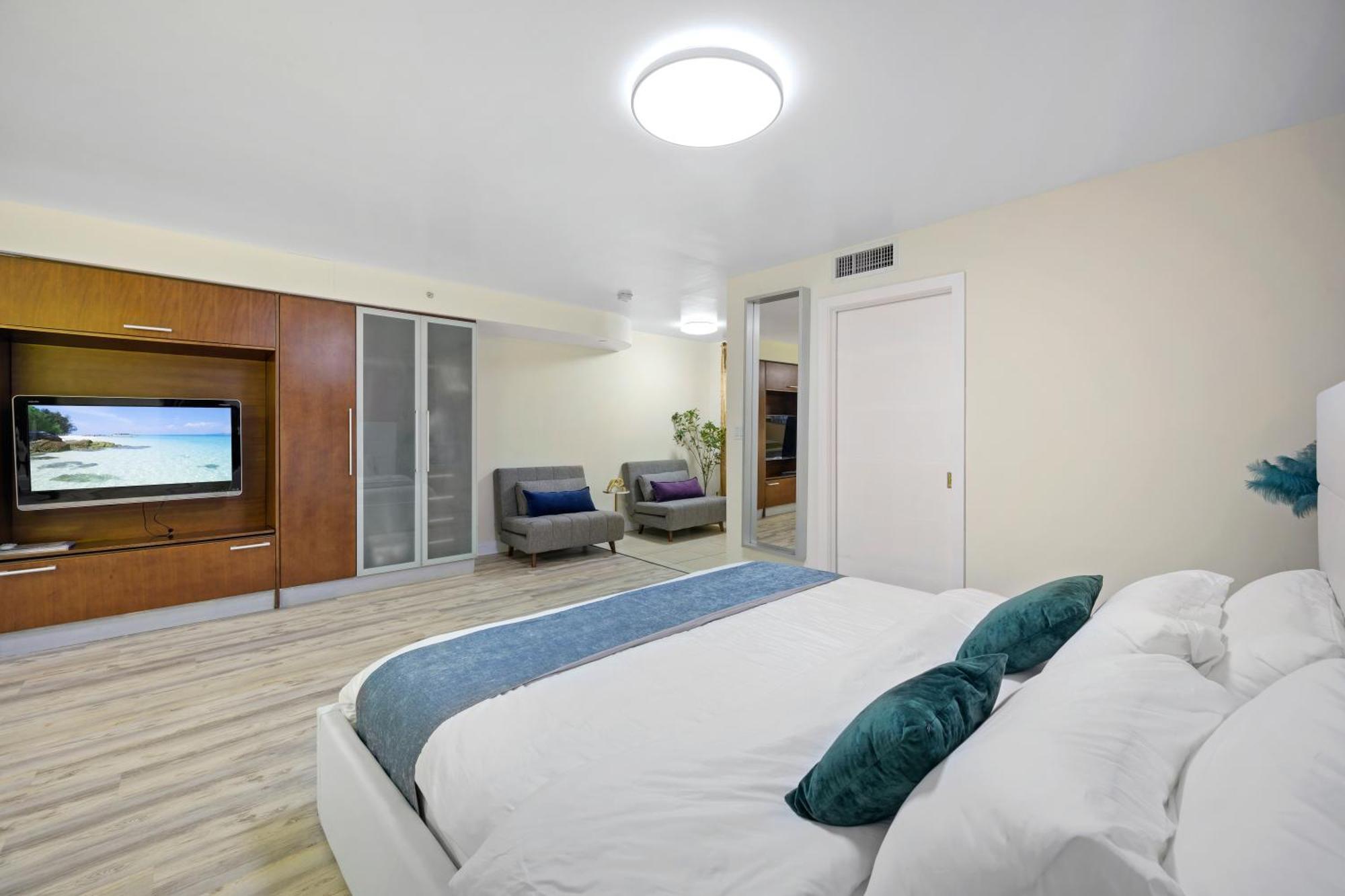 Ocean Drive Apartments With Rooftop Pool, South Beach, Miami マイアミビーチ エクステリア 写真